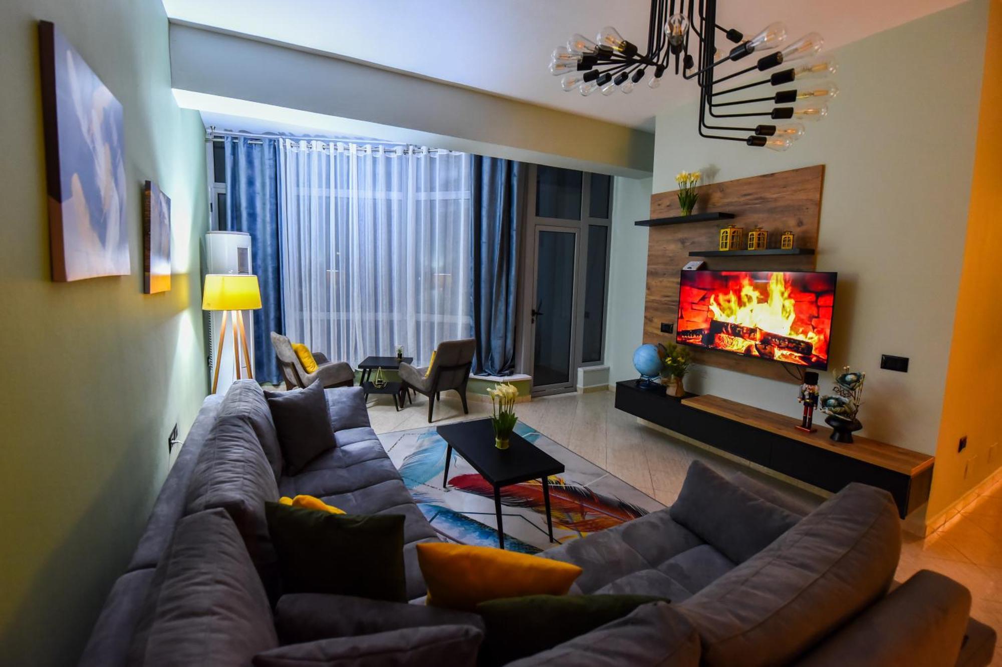 Cityscape 2br Kavaja St, 11 Fl, Dajti View Апартаменти Тирана