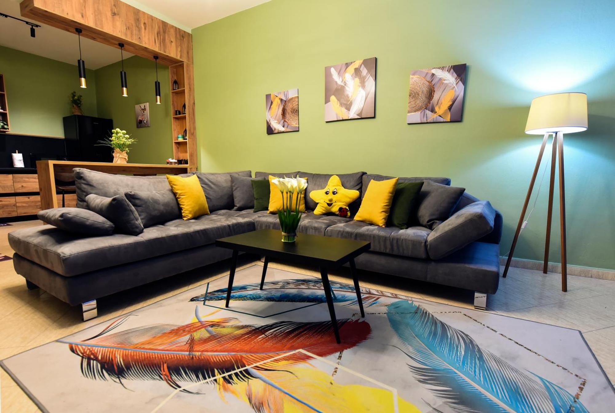 Cityscape 2br Kavaja St, 11 Fl, Dajti View Апартаменти