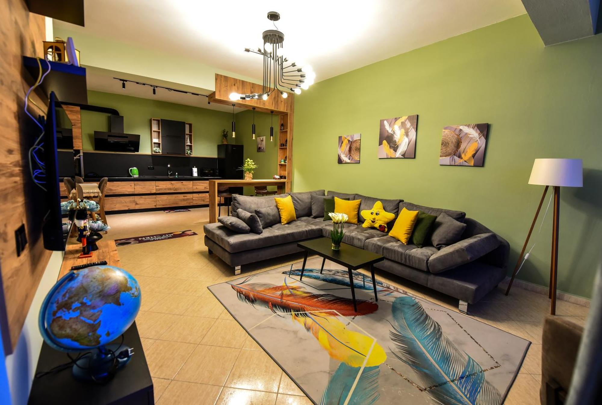 Cityscape 2br Kavaja St, 11 Fl, Dajti View Апартаменти Тирана